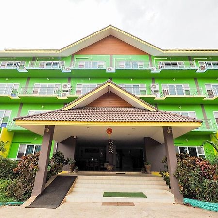 OYO 920 Saensukkho Hotel And Resorts Chiang Rai Exterior foto