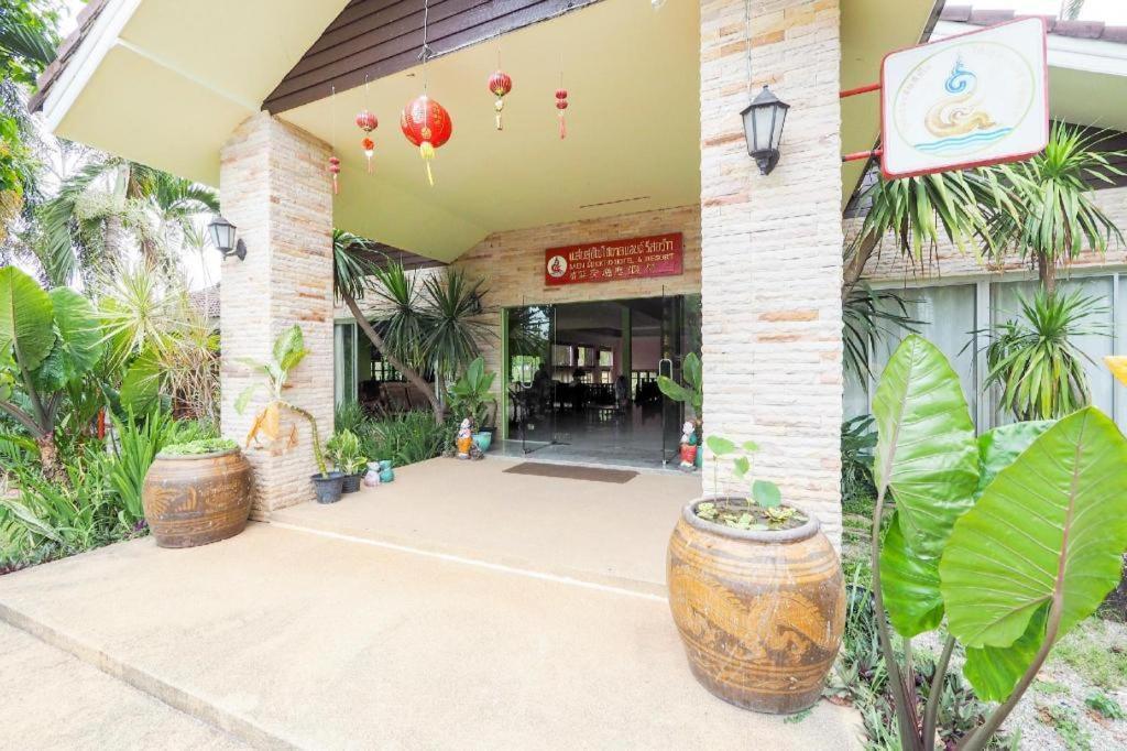 OYO 920 Saensukkho Hotel And Resorts Chiang Rai Exterior foto