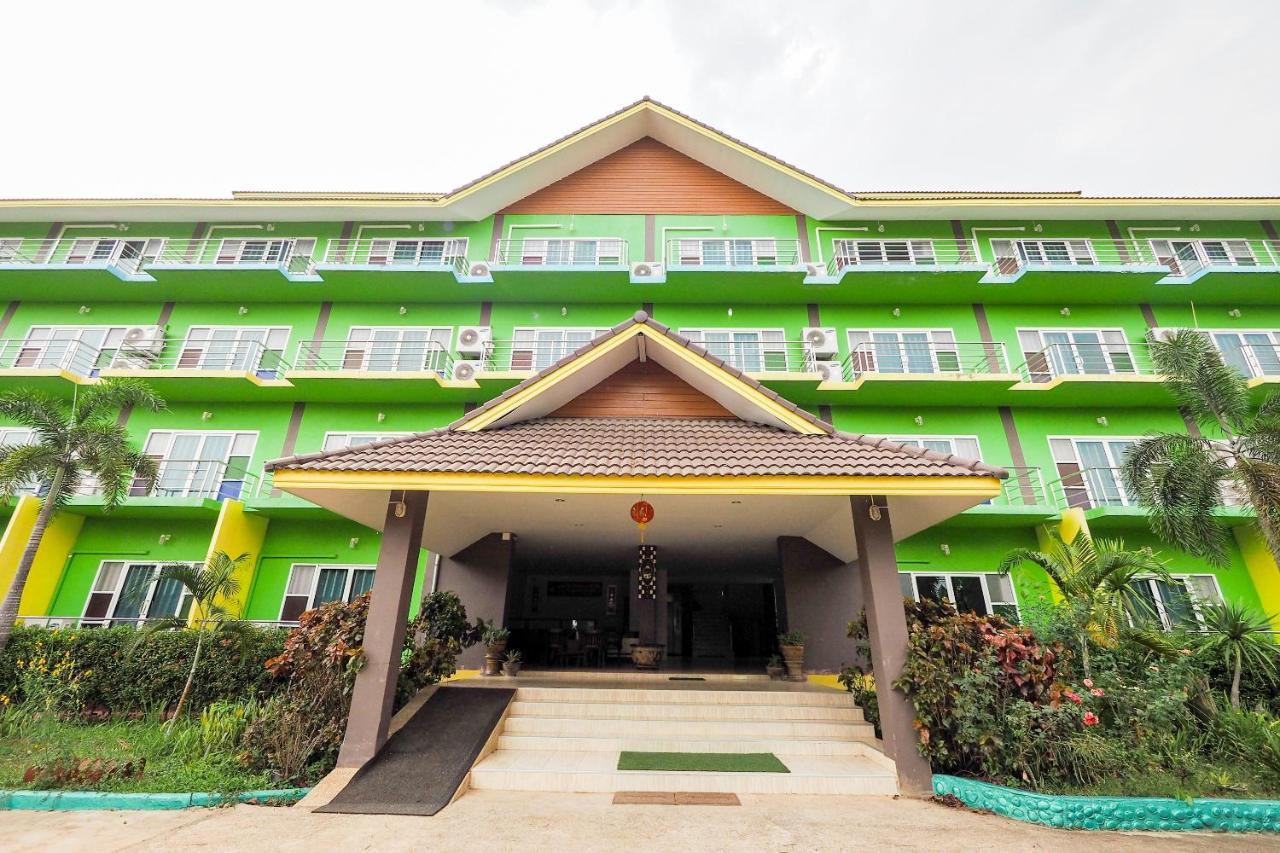 OYO 920 Saensukkho Hotel And Resorts Chiang Rai Exterior foto